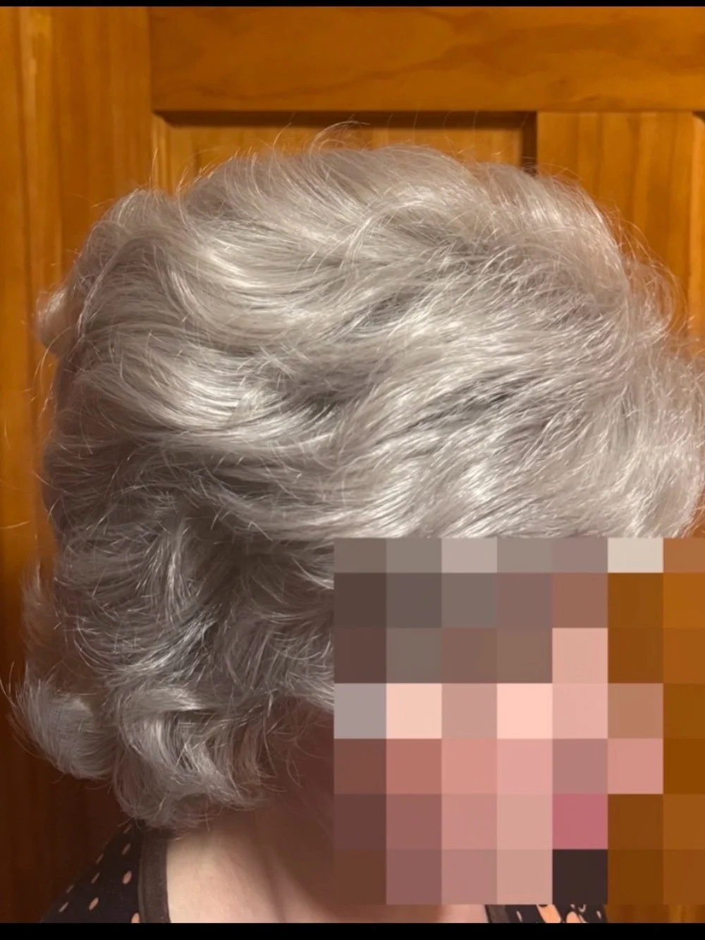 Short Layered Gray/Silver Synthetic Wavy Wig Classic Cap One Size Natural